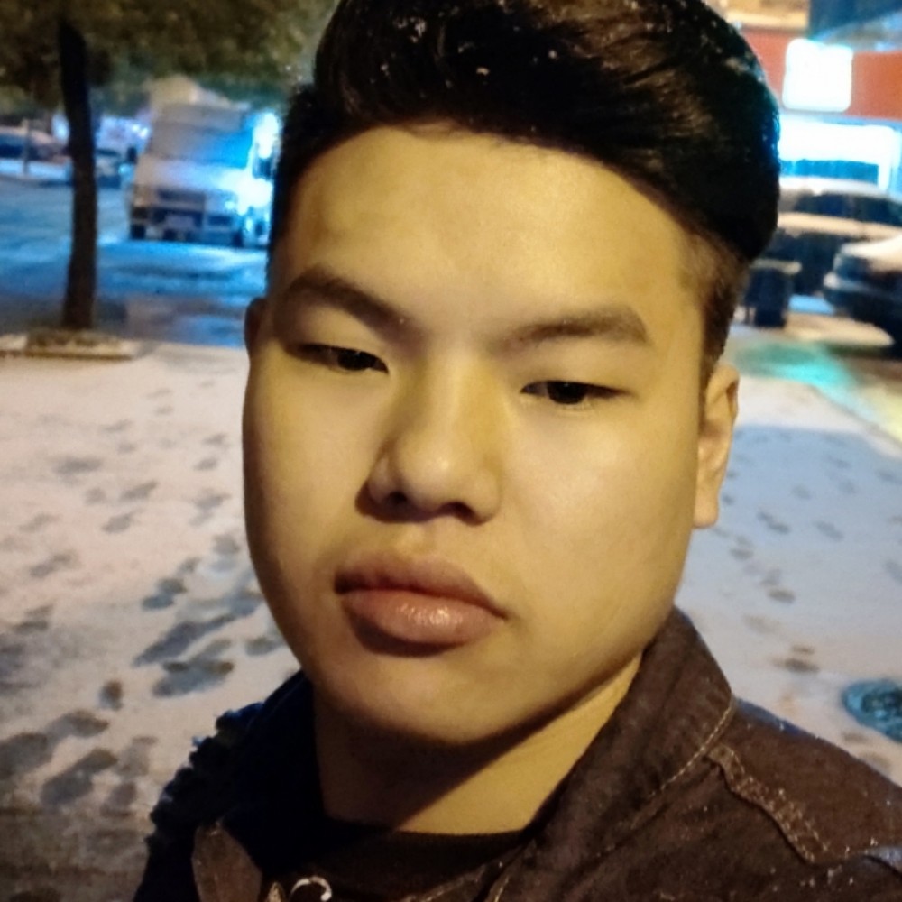 铃铛羞涩的照片