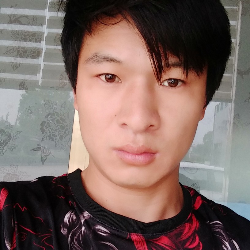 无辜演变绿草的照片