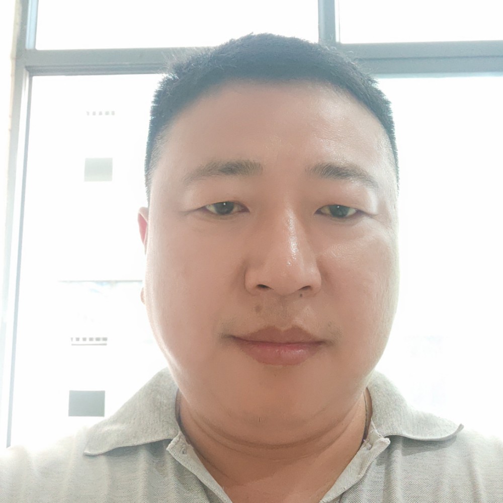 精明浅吻小松鼠的照片