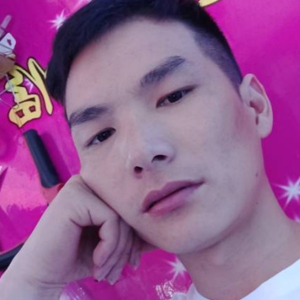 瑞雪爱恋大力的照片