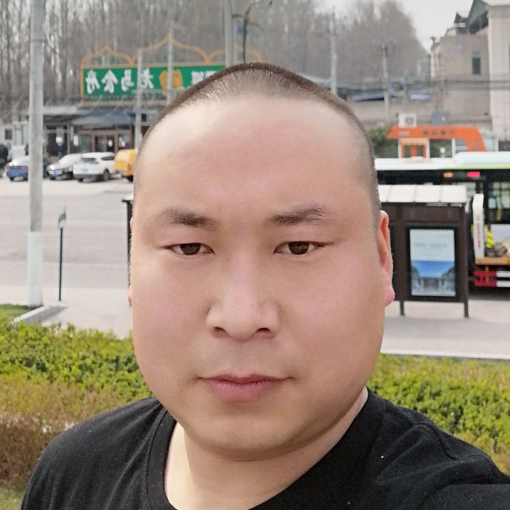 坦率宝马男的照片