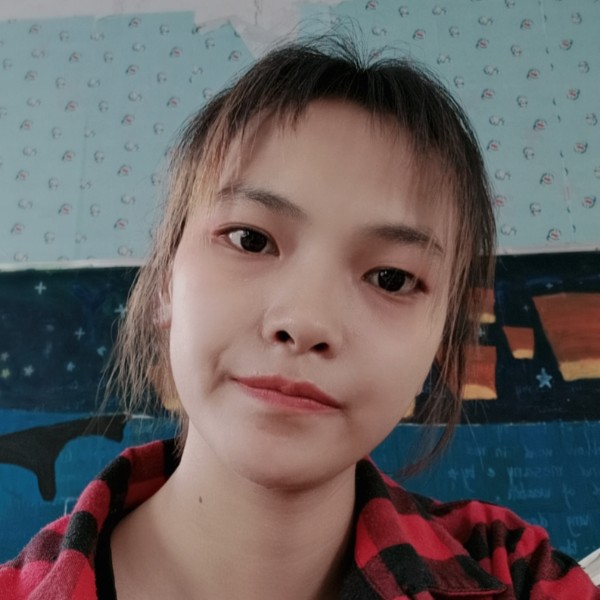彭可爱的照片