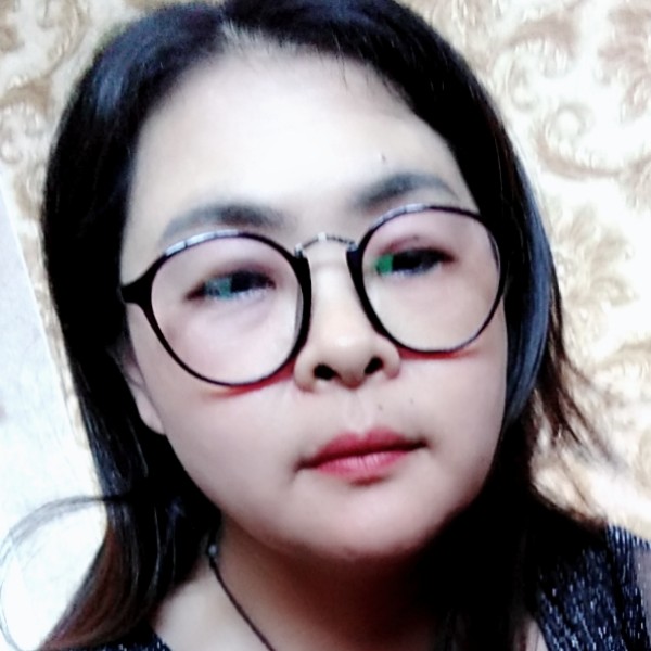 年轻多么小蚂蚁的照片