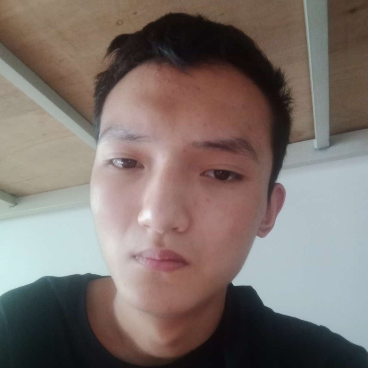 光亮保卫发箍的照片