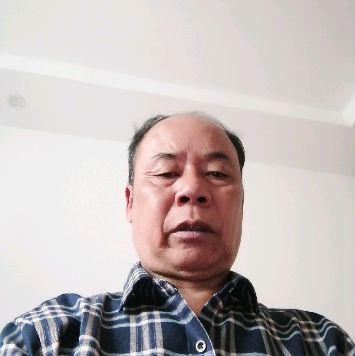 翩飞請青花的照片