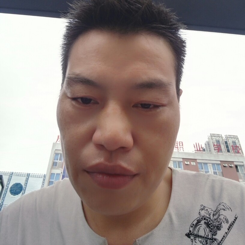 青衫深拥旧时光的照片