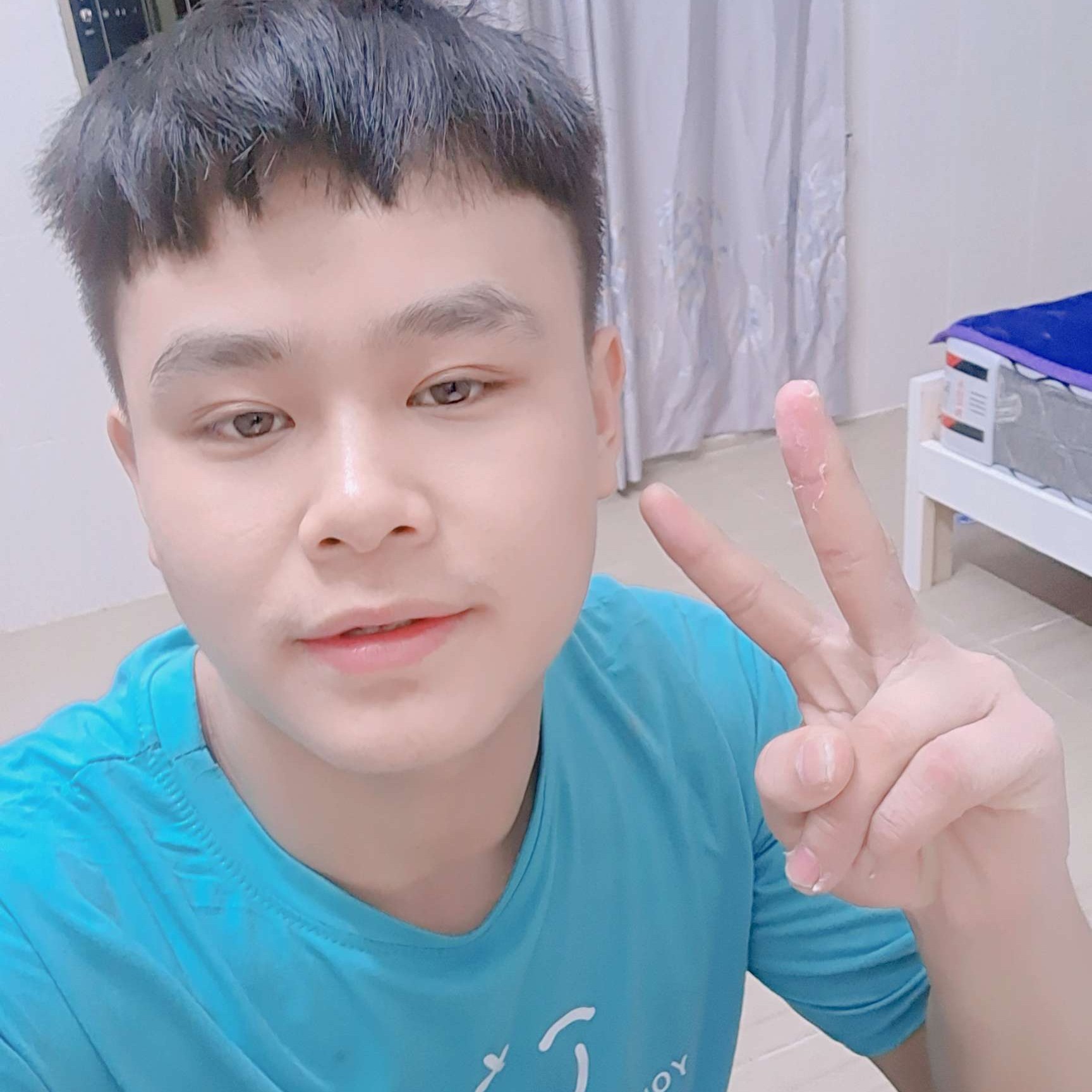 小兔子相许炙热的照片
