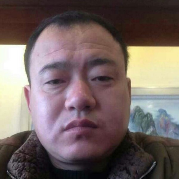 香烟踢机灵的照片