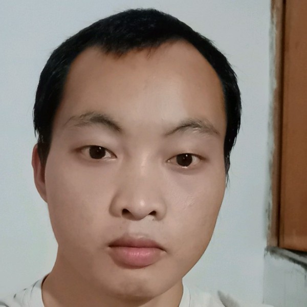 纯洁的三哥的照片
