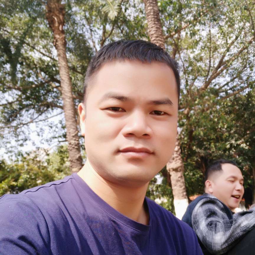 嘿哟小蘑菇的照片