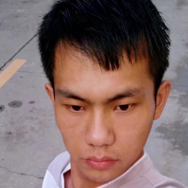 楼～主的照片