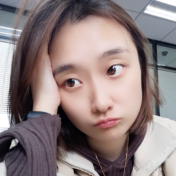 ZCHLOE的照片