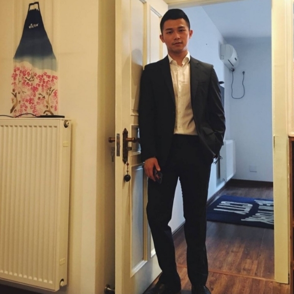红酒請淡然的照片