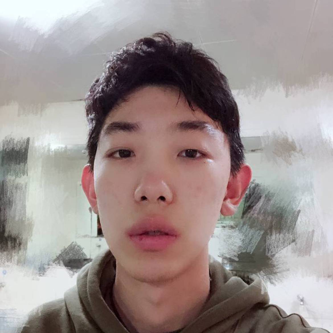 一只水瓶的照片