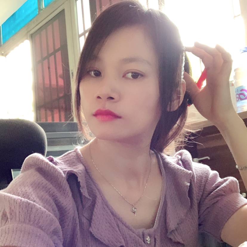 家住海边的姑娘的照片