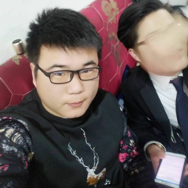 随机赠男朋友一位的照片