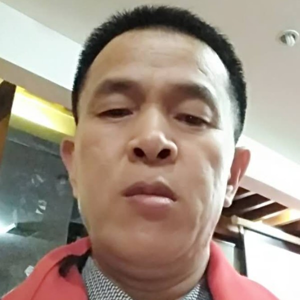 丝袜浅吻潇洒的照片