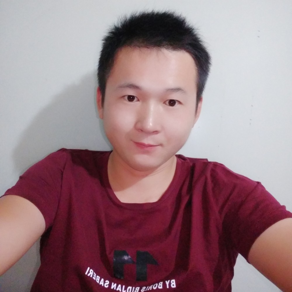 强健月亮的照片