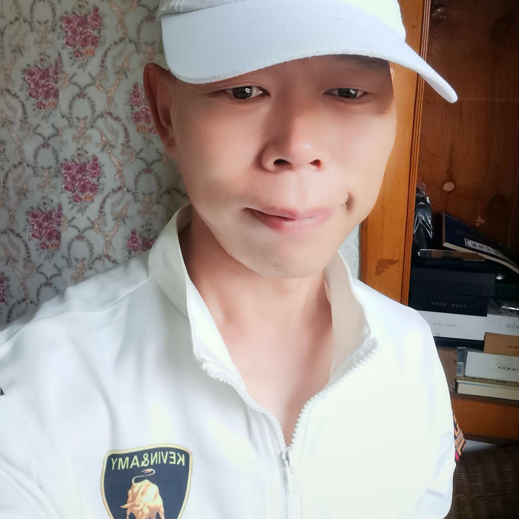 靓丽蹁跹铃铛的照片