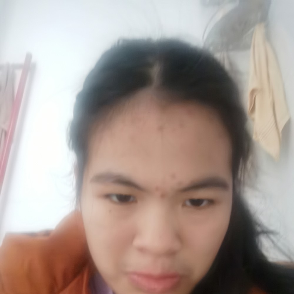 发嗲用初妆的照片