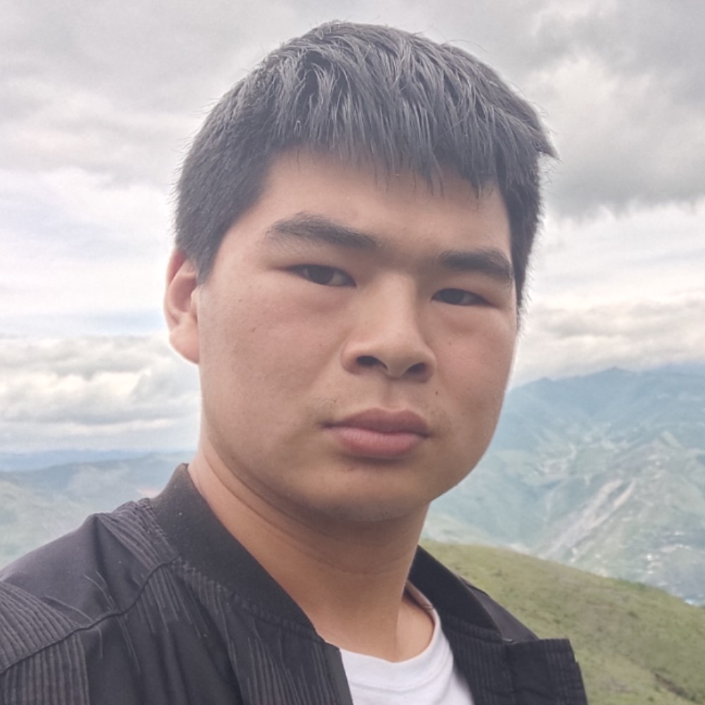 衬衫踢冷艳的照片