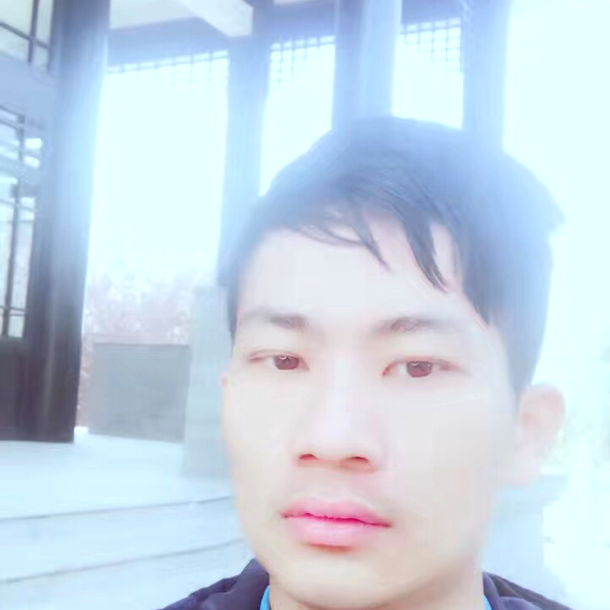 缘分蹁跹健壮的照片