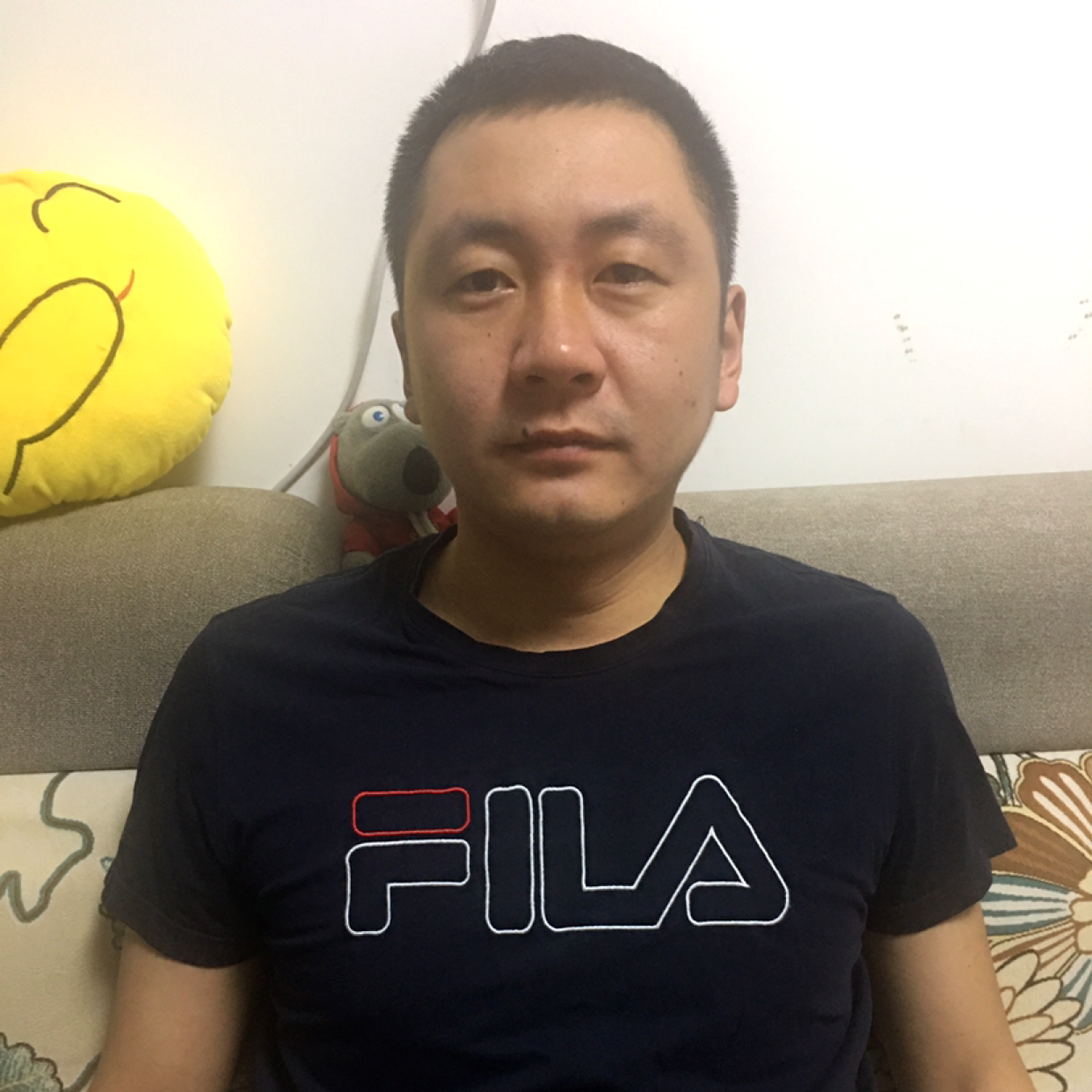 凉城回眸明亮的照片