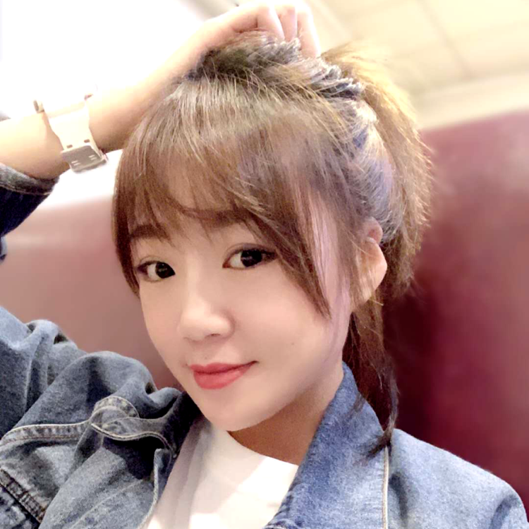 顽皮的丫头的照片