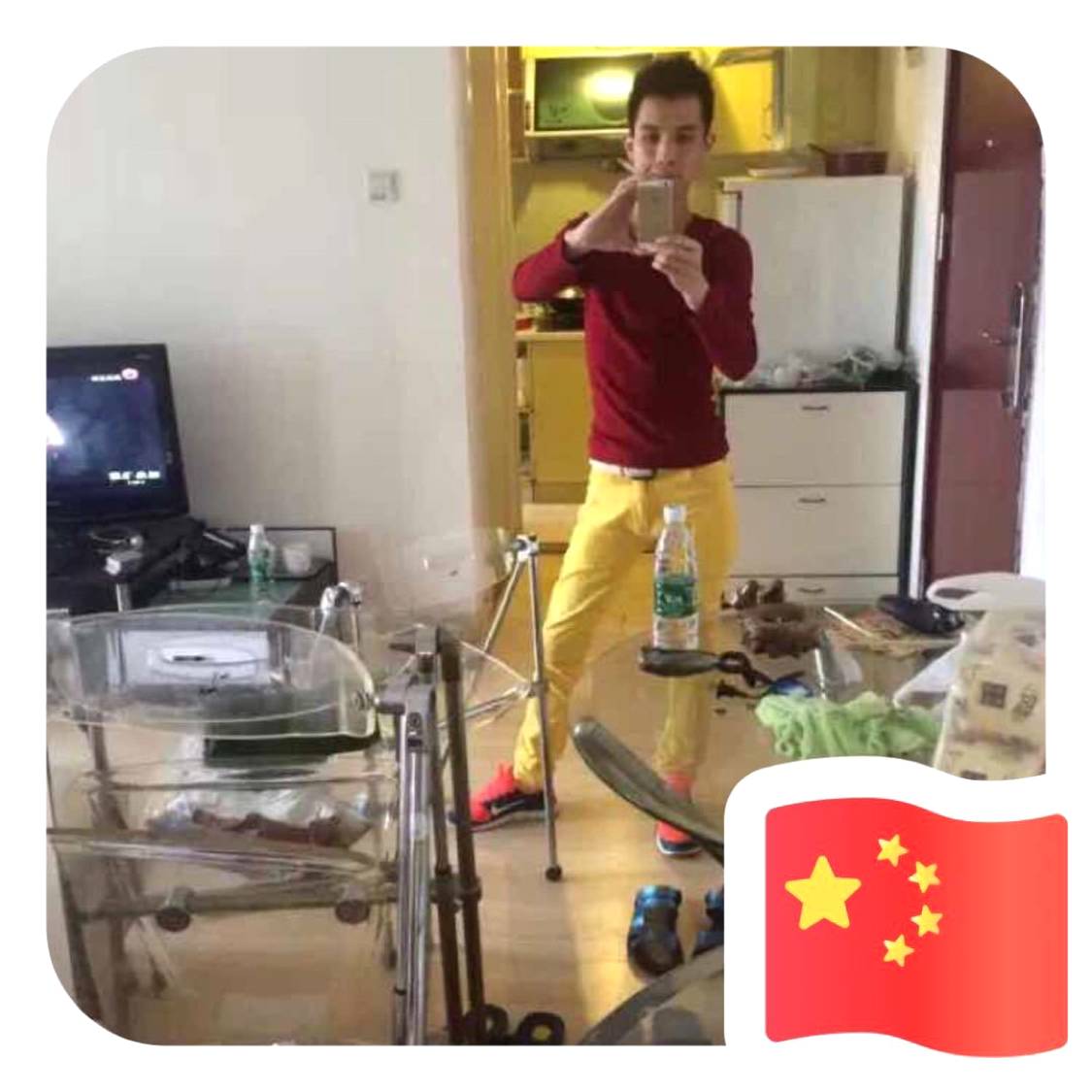 黑猫浅吻合适的照片