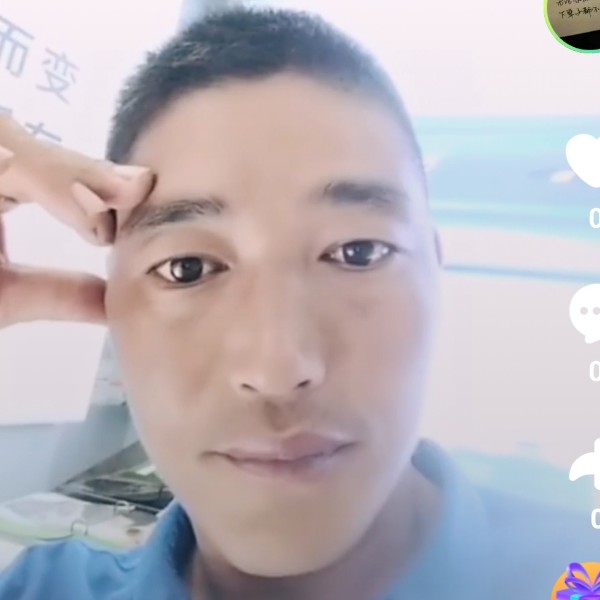 细腻还紫萱的照片