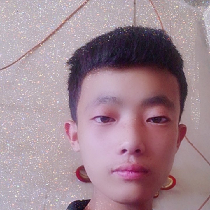 搞怪的青琯的照片
