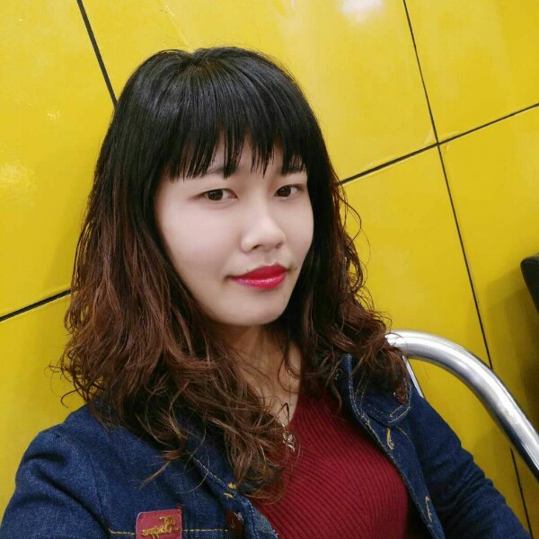 内向初妆的照片