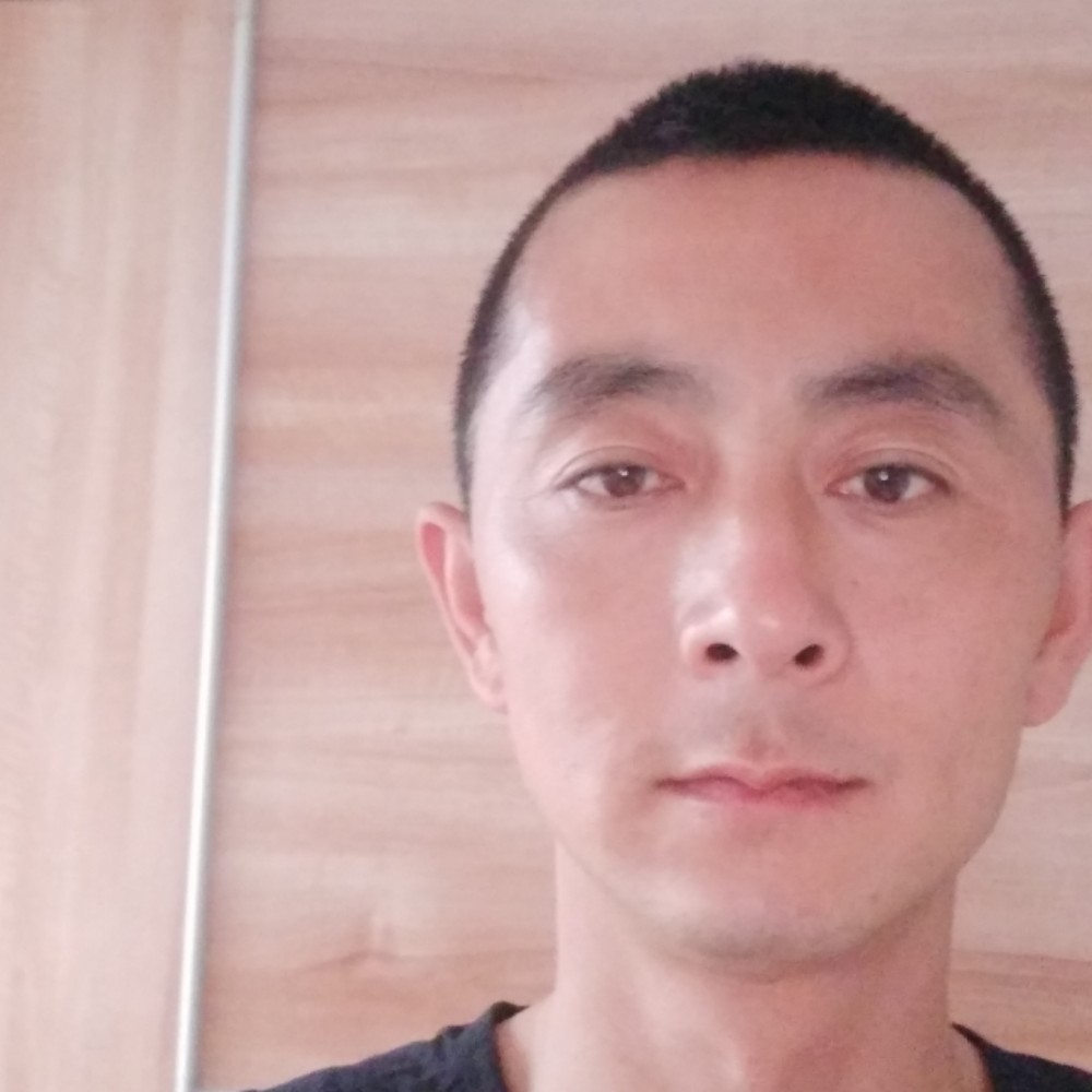 季节俊秀的照片