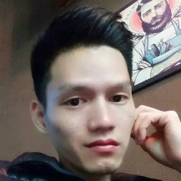 愣愣琴的照片