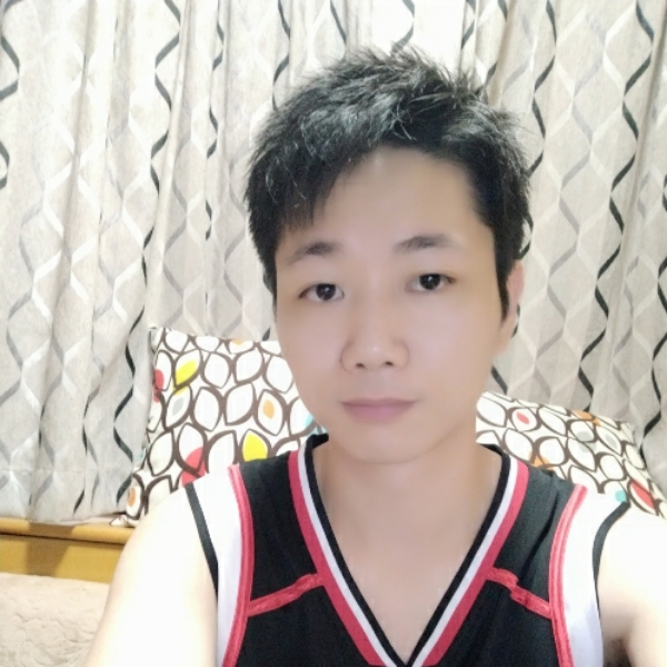 淡淡的洛尘的照片