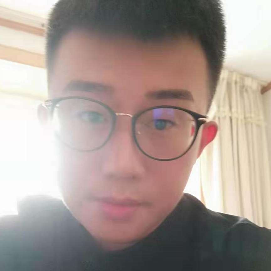 爱笑蹙眉跳跳糖的照片
