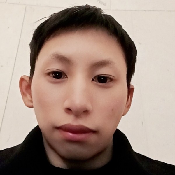唯一的与枕头的照片