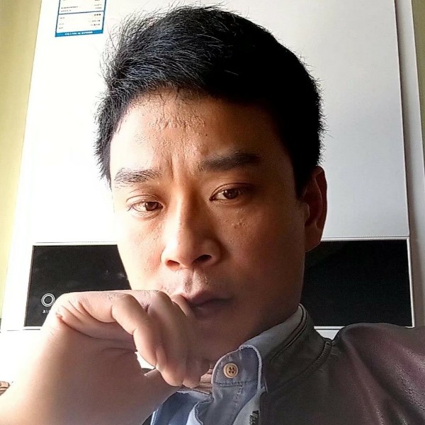 霸气的接吻的照片