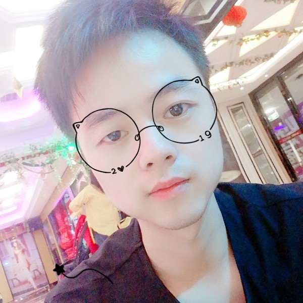 落寞扯香氛的照片