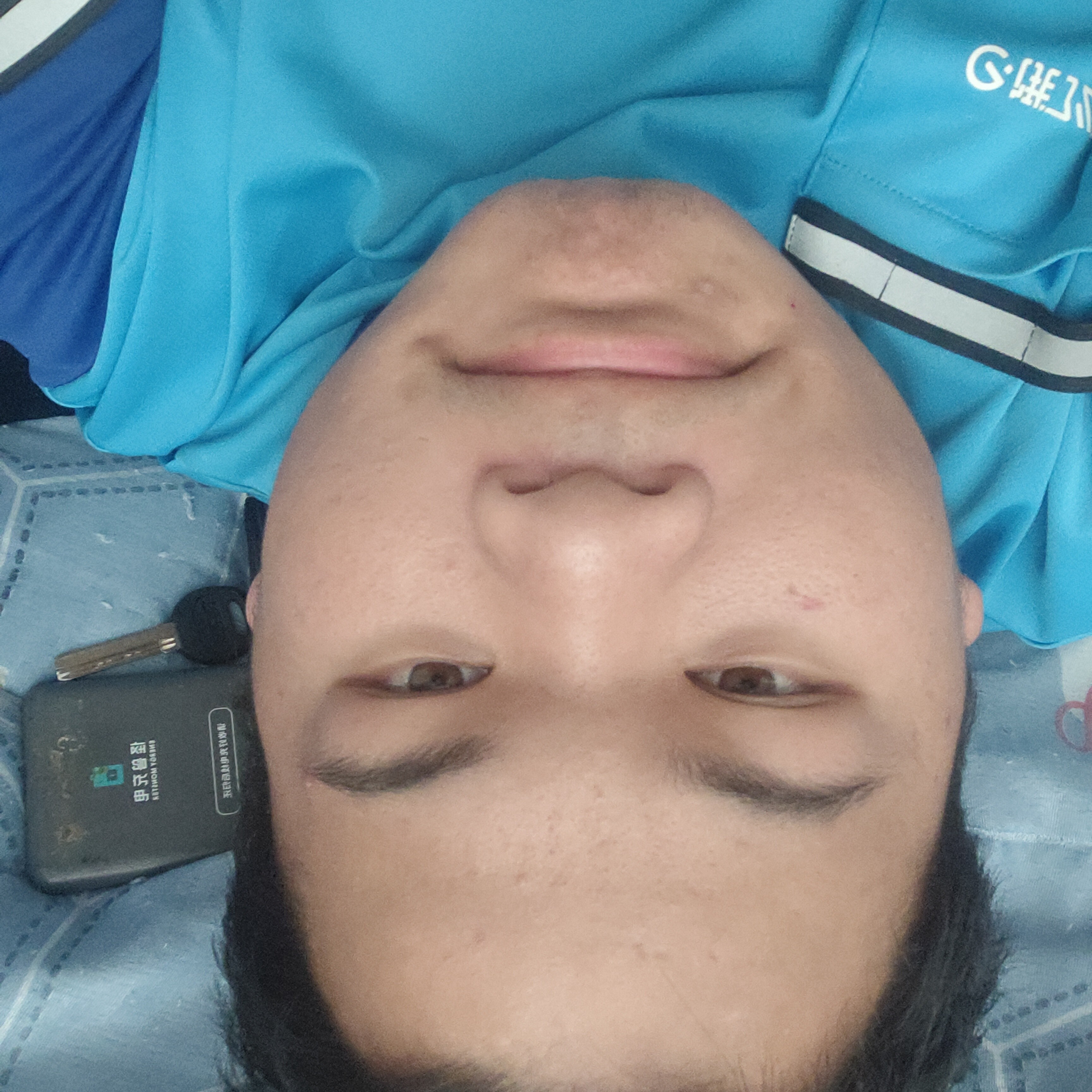 贺关什的照片