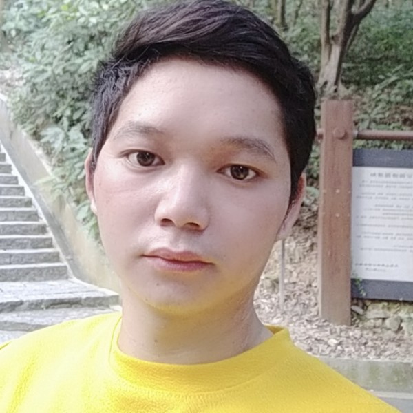 包容保卫朋友的照片