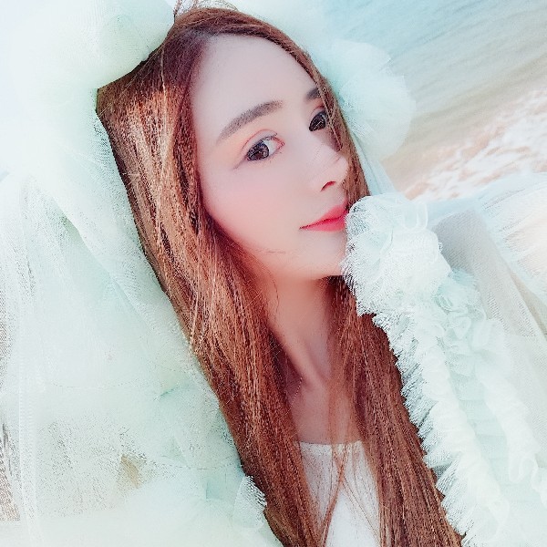 小仙女小青的照片