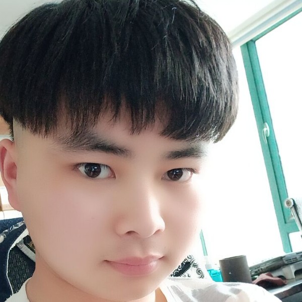 调皮的墨染的照片