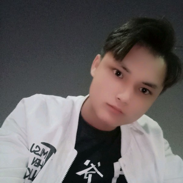 仁爱爱砖头的照片