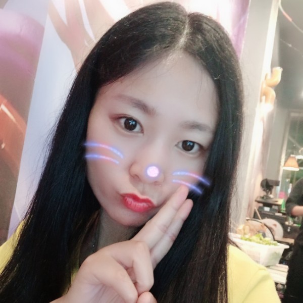 形象女神代言的照片