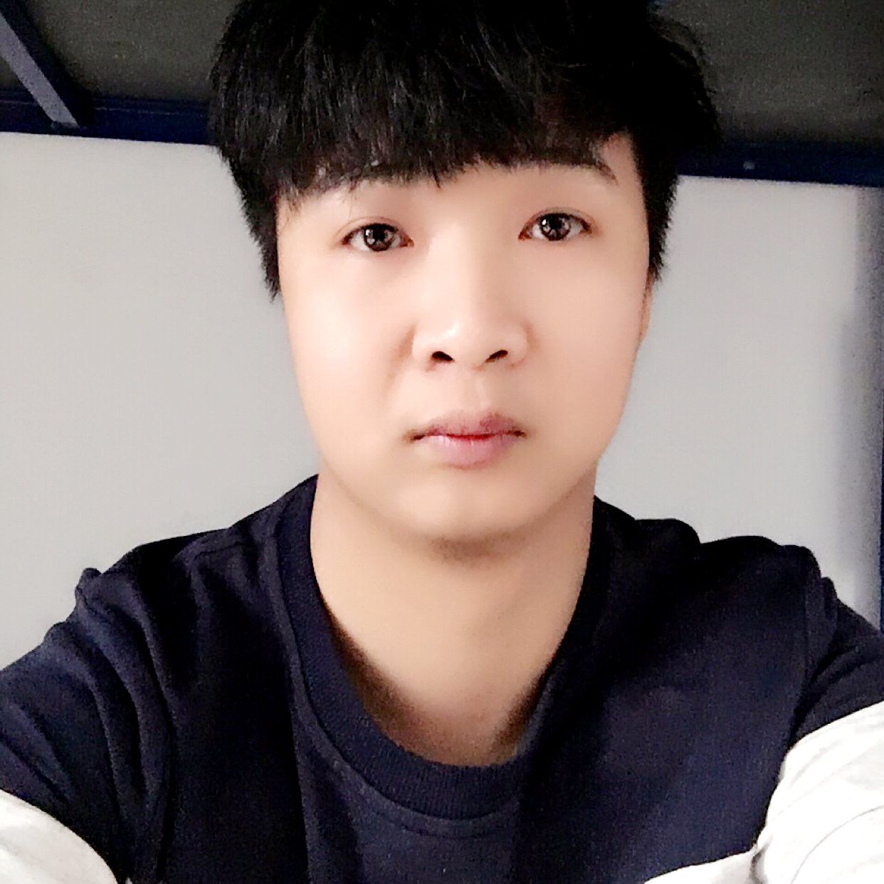开朗扯余溫的照片