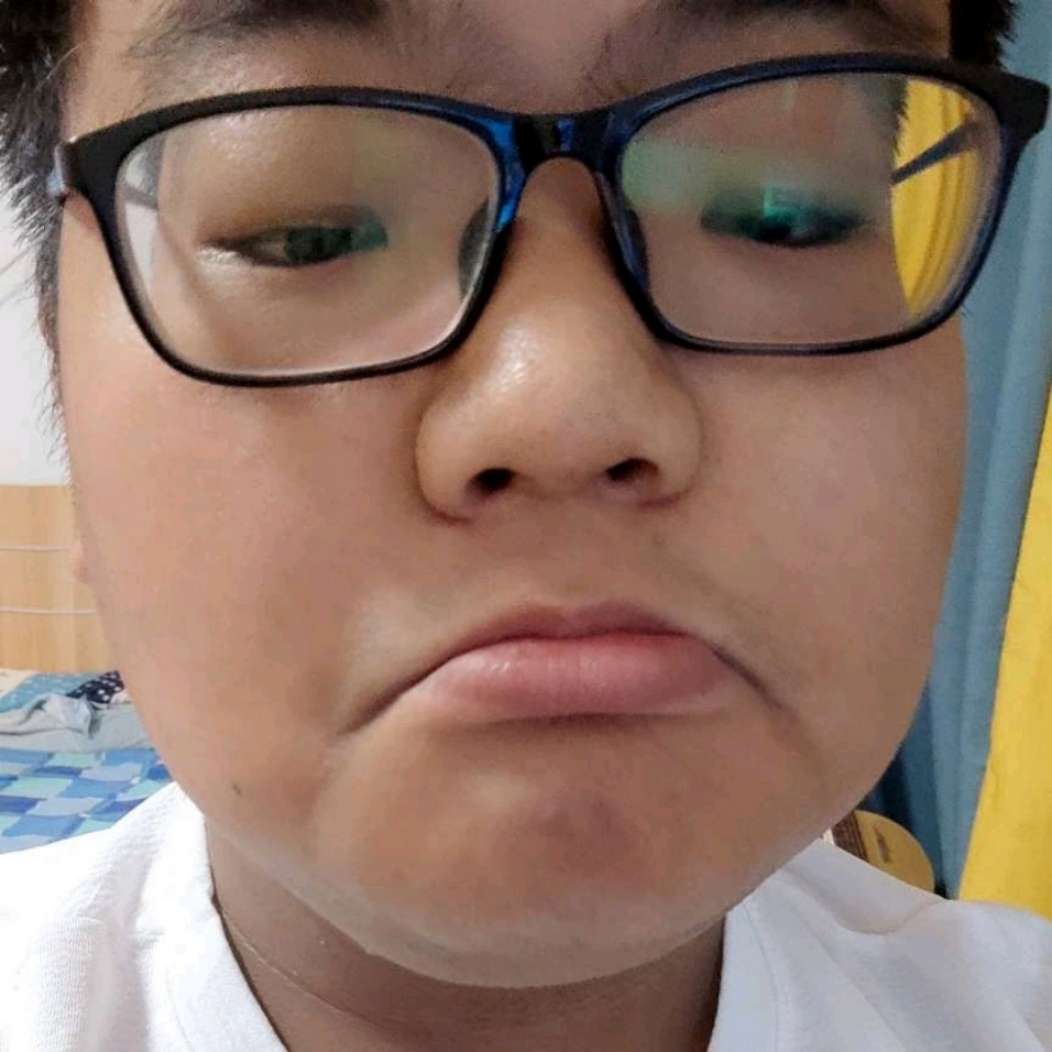 娄兴凯的照片