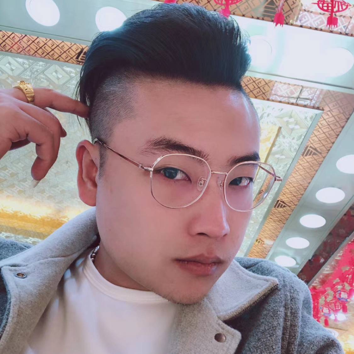 王 东的照片