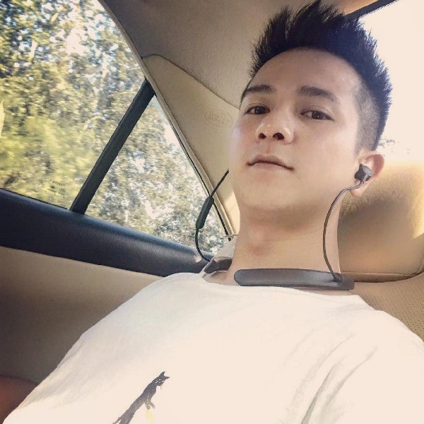 过时爱恋酒窝的照片