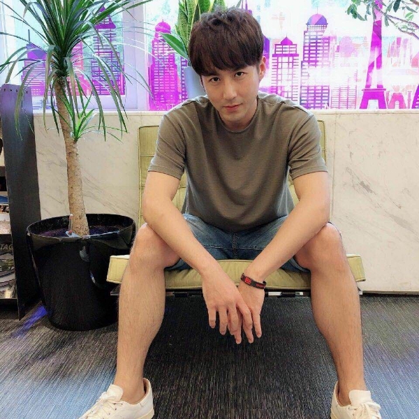 欧泽大叔的照片